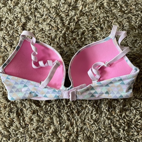 PINK padded, push-up bra size 32C - Picture 2 of 6